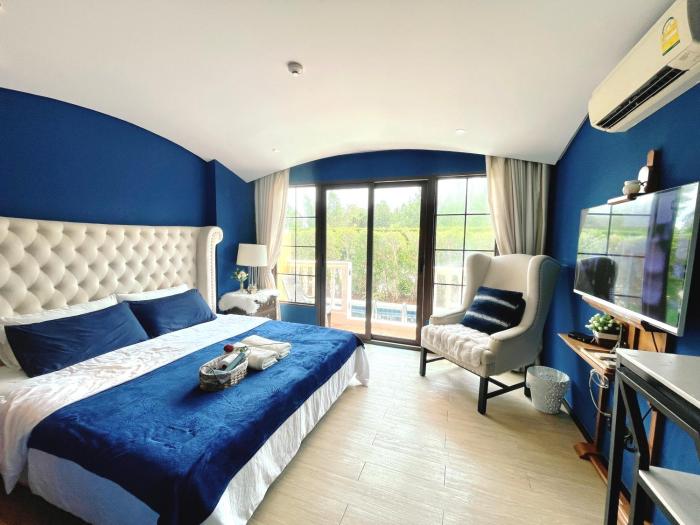 Venetian Signature Condo Pattaya