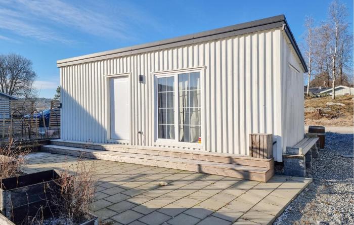 1 Bedroom Awesome Home In Klövedal