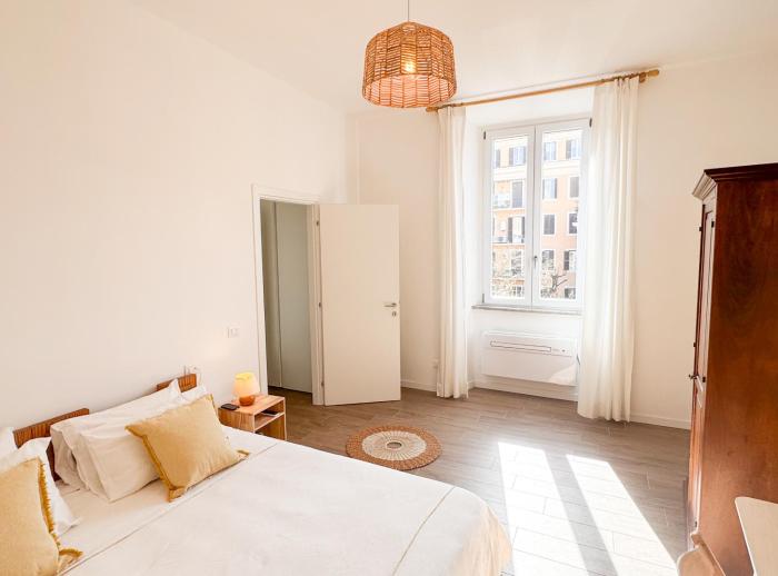 Bright Vatican Apartment