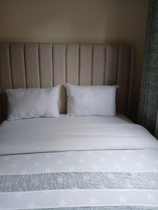 Risper two bedroom Emerald