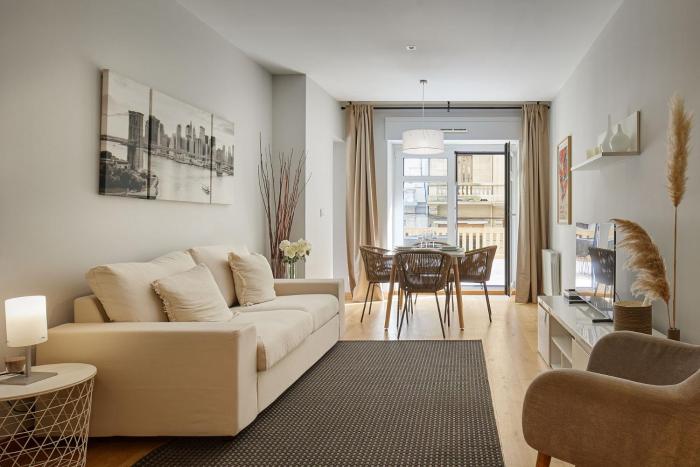 The Rentals Collection - Aura