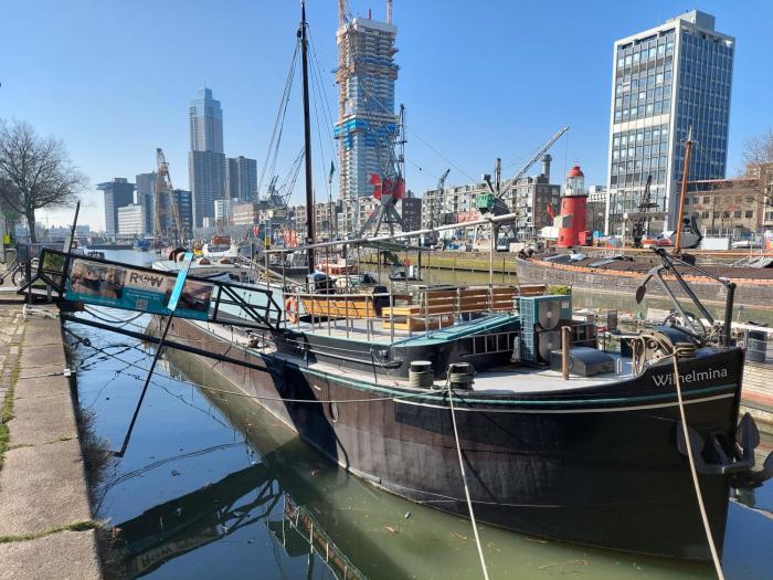 Boat Rooms on Water b&b
