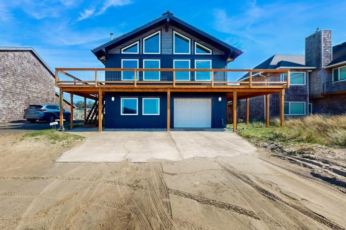 The Kiwanda Surf House