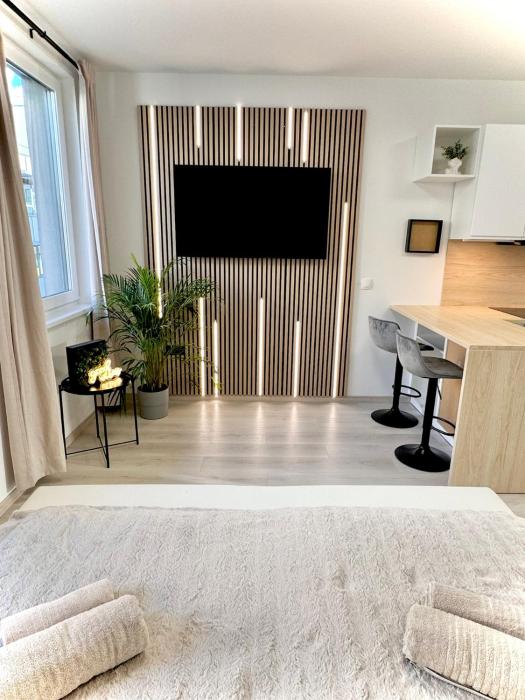 P194 Central Stylish Cosy Home