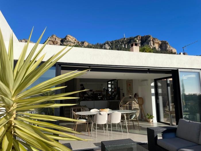 Sunset villa tennis et piscine collectif