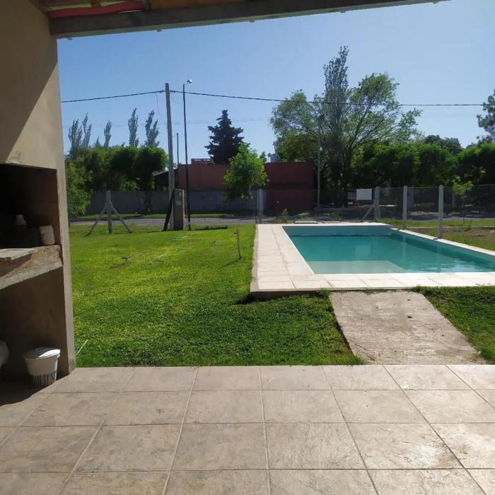 quincho con pileta en arroyo seco