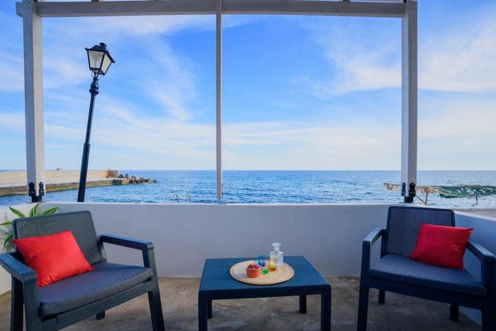 Nirou Studio by the beach
