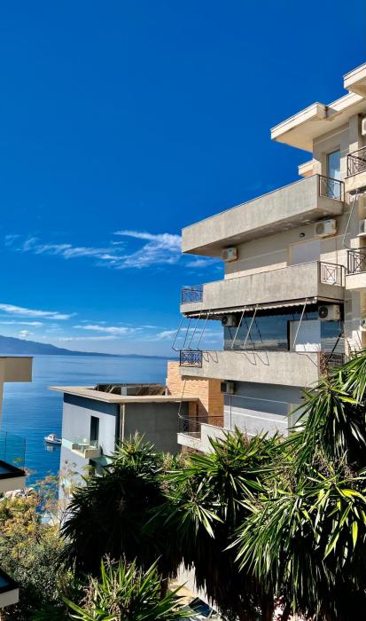 Kleo Seaside Apartments