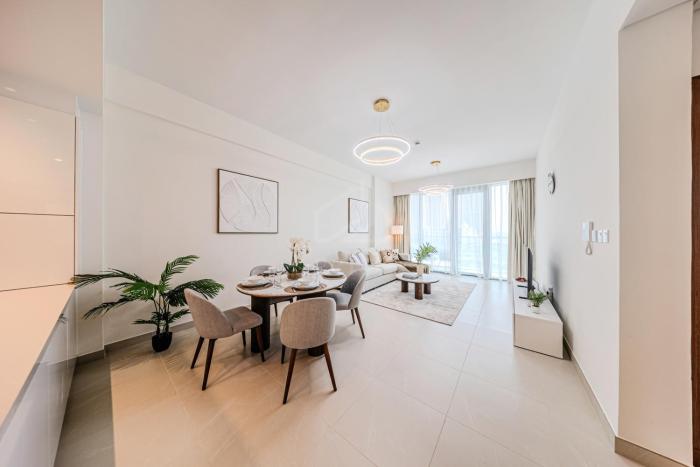 Brand new 1BD apartment in Canal Front Residence