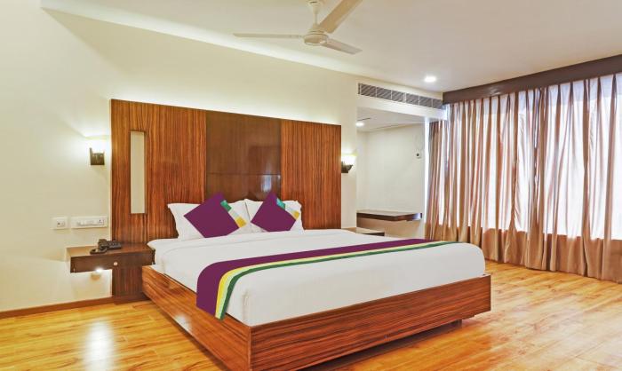 Treebo Premium Seven Lake View
