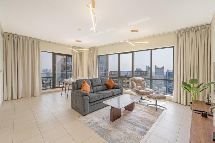 Luxury 1BR Downtown Huge Living Balcony View