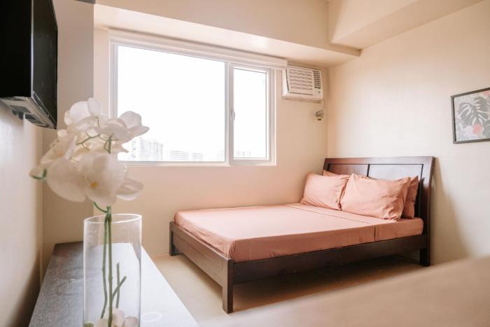 A Dreamy Escape for Three