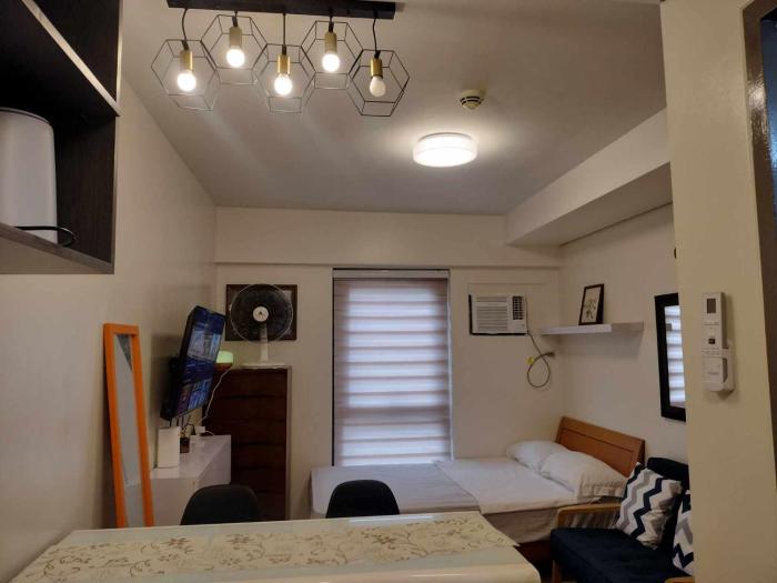 Studio 7 Condominium