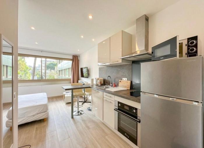 Studio Moderne Cannes - Parking - Proche de la plage