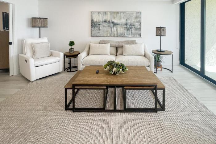 Sunny Days and Blissful Waves in Riverside