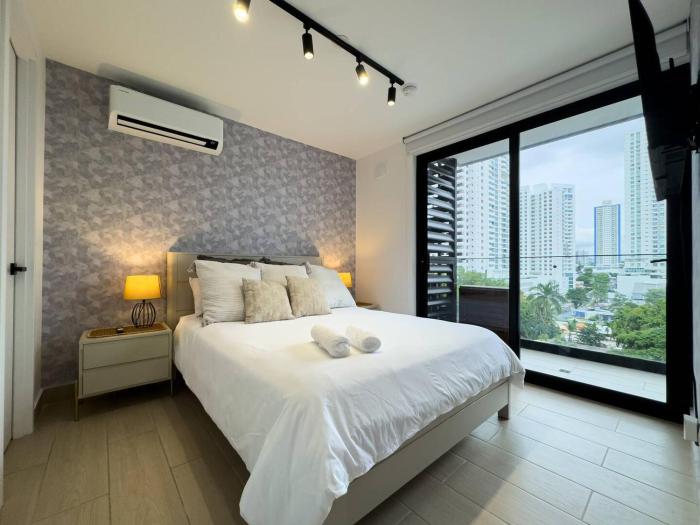 Modern Cozy Apartment Pool, Gym & Coworking