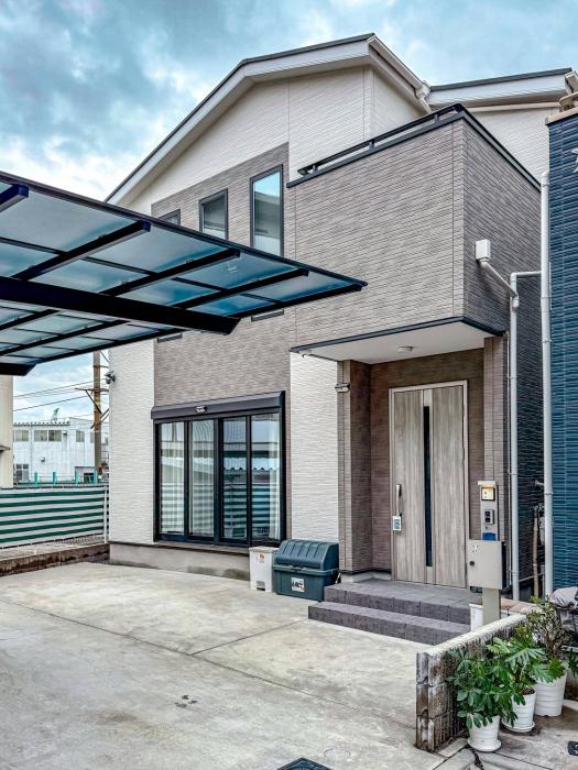 霜月simotsuki 最大10人 寝室3 無料駐車場2台分 24Hスーパー1 分 地下鉄心斎橋難波日本橋10分 最寄駅3分