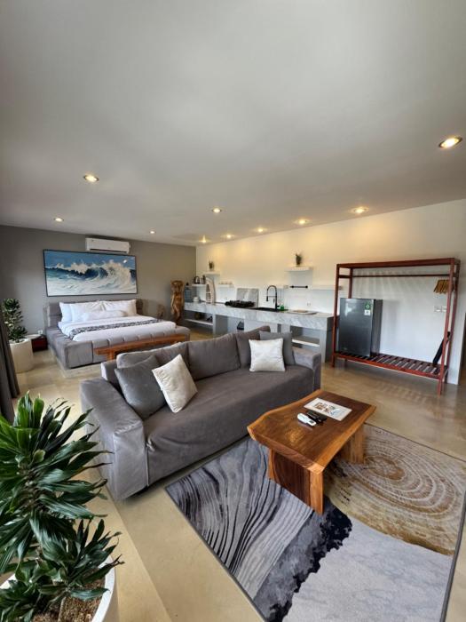 Uluwatu Stays Deluxe Suite #9