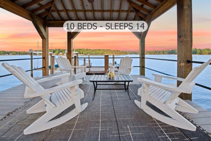 Southern Sunrise Covered Dock & Optional Boat Rental