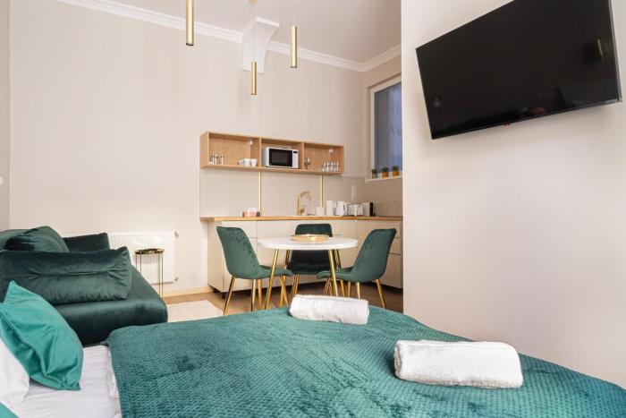 Chilling in the city apartments