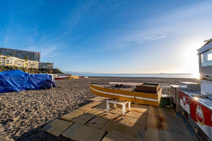 031 Beachfront 2 Bed La Carihuela Private Apartment