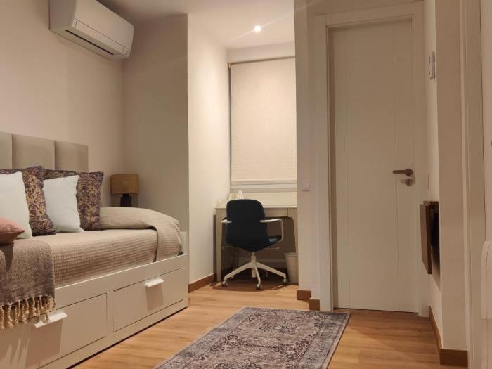 Gran Vía de Carlos III B