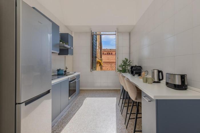 View of Grand Canal Luxury Home - Station 5 minutes