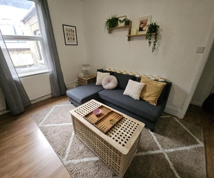 3BR Centrally Located Walk to Angel & City Centre