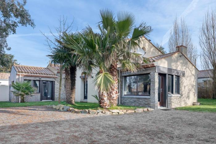 Maison avec dépendance pour 11 à 800m de la mer