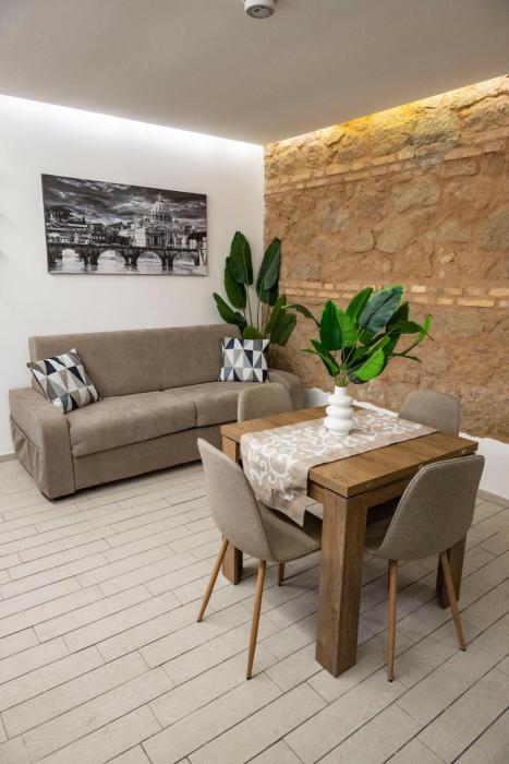 Maison Monteverde, Trastevere