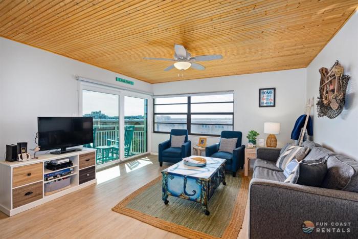 Beachfront 4th Floor Condo with Spectacular Beach & Ocean Views and Pool!