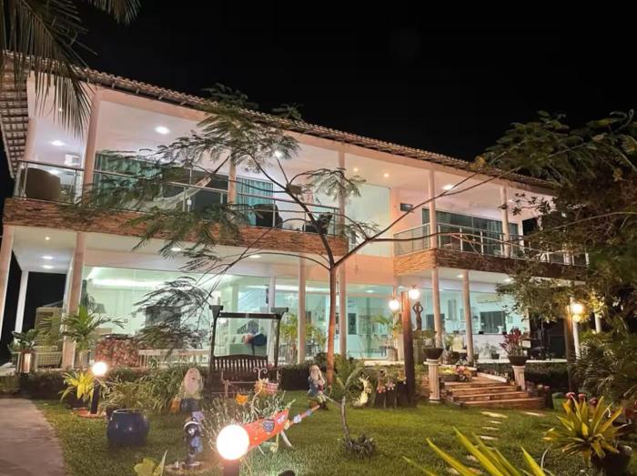 Super mansão em salinas