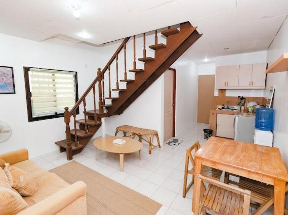 Budget vacation house 5 mins walk to ELYU beach