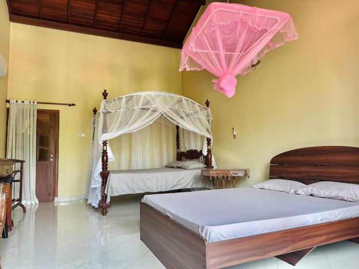 Sujee Villa White House