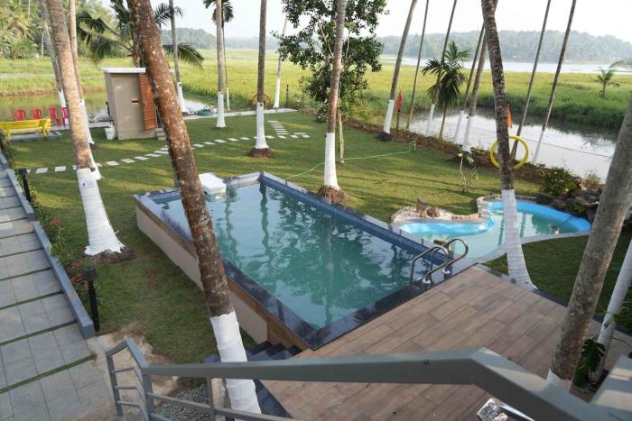 Aaram kumaramangalam lake villa