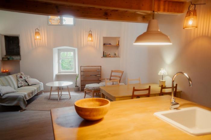 Studio et loft dans les Vans, centre historique, Ardèche, Cévennes Parc Régional