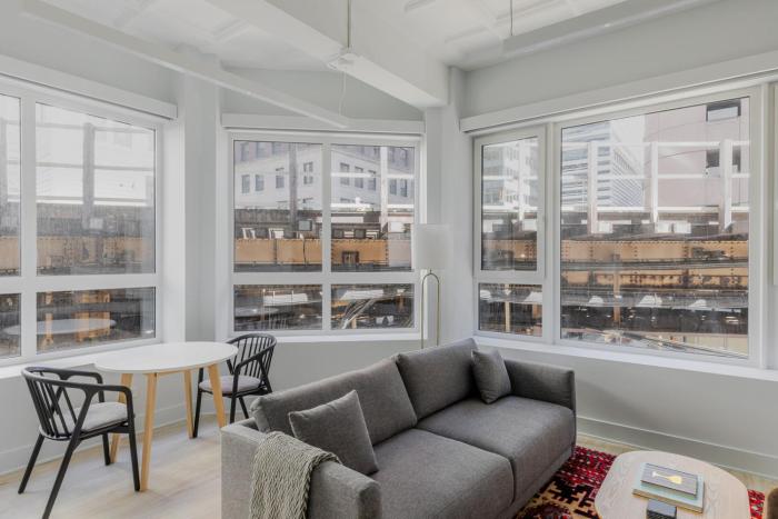 Blueground The Loop AC wd nr Willis Tower CHI-1232