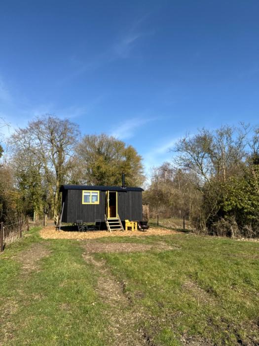 Russet Hut on fruit farm