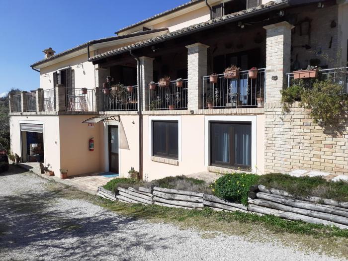 VILLETTA TRA GLI ULIVi 2