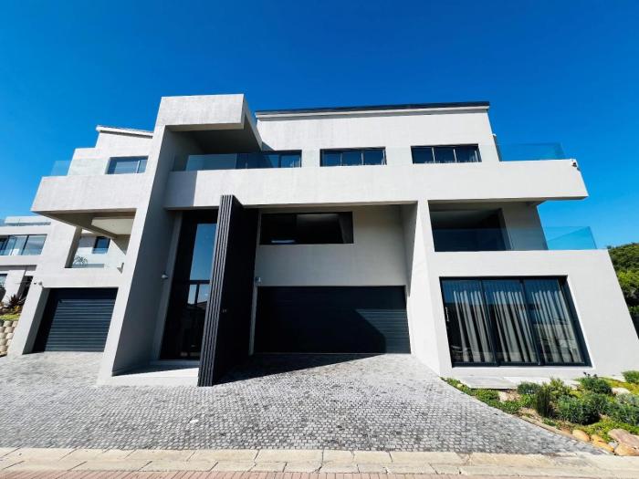 Luxury 5 Bedroom House Pinnacle Point Golf Estate