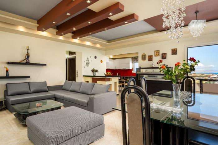 Stavroulas Amazing House