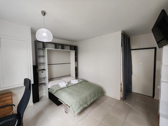 Porta di Roma Apartment