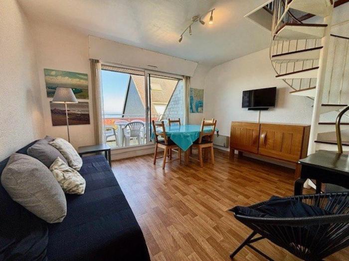 Quiberon - 2 Pièces + Mezzanine avec 2 Balcons, Parking, Près de la Mer - FR-1-478-125