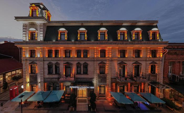 Hotel London 1889 & Casino