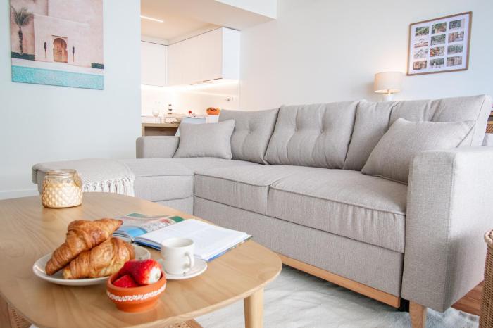 Picturesque beachfront apartment