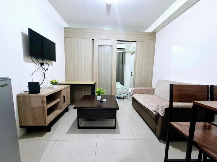 Wood Haven Seaside View Bedroom