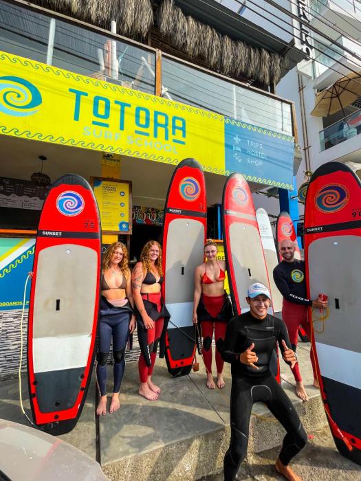 Totora Surf Hostel