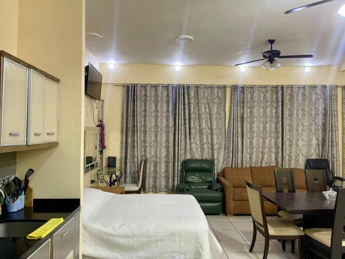 Departamento Obelisco, cerca de bugambilias