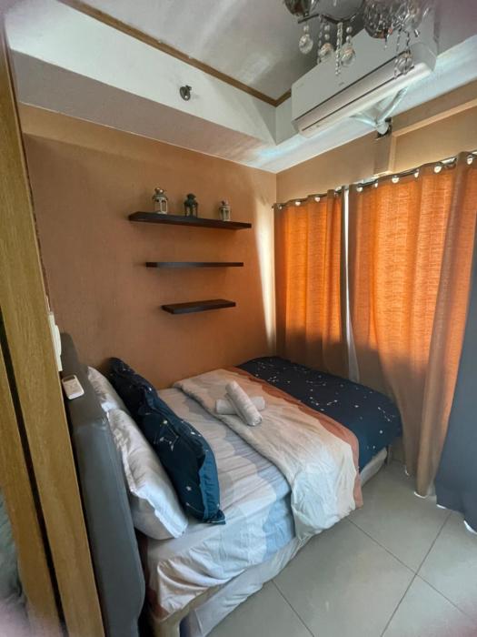 1528 pool view with balcony