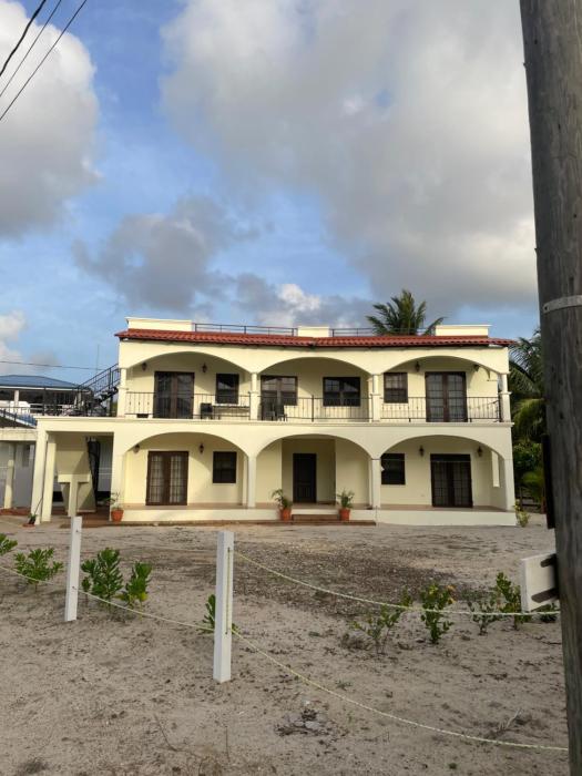 Paradise Inn Placencia